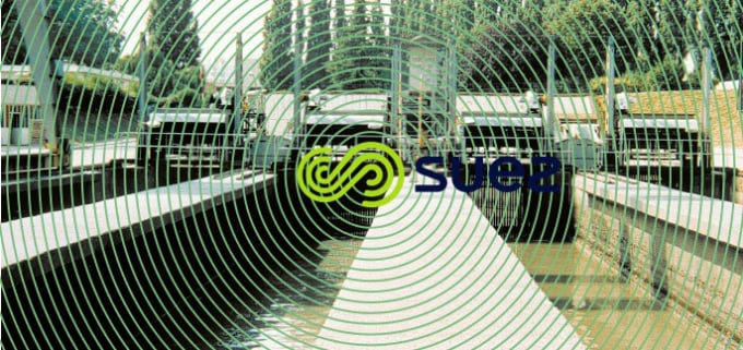 Poste de dégrillage à nettoyage par l'aval